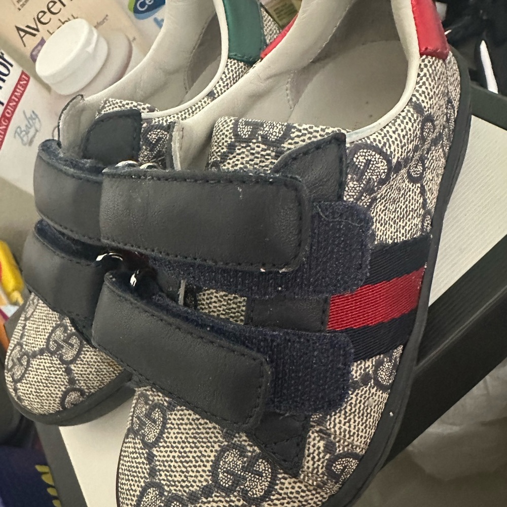 Gucci Kids Sneakers with Navy and Red Stripes